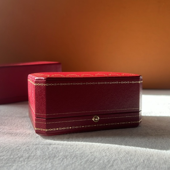 Cartier signature red box - Picture 2 of 3